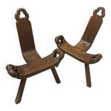 Set of 2 brutalist wooden tripod chairs – Spain 1970s