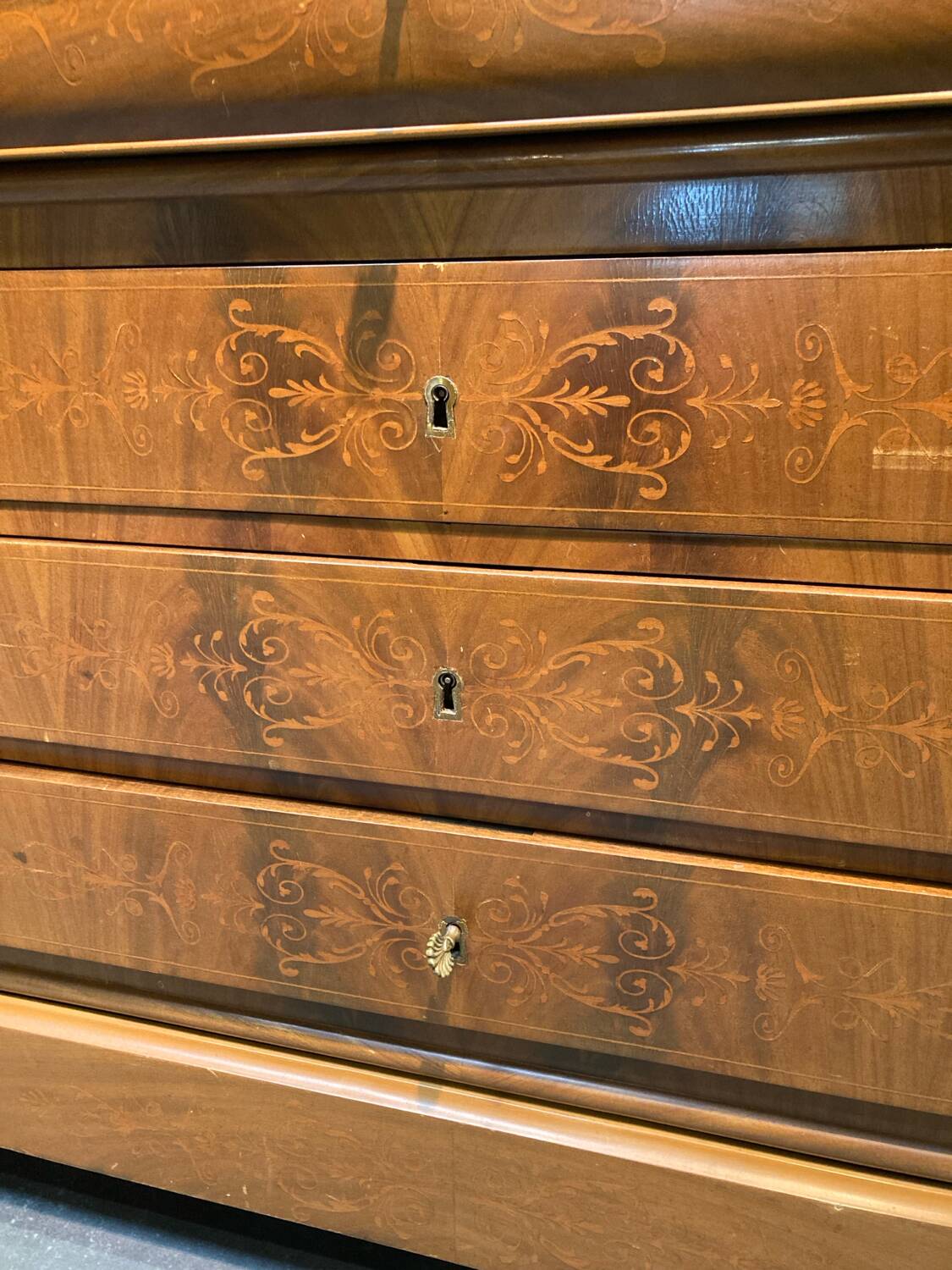 Louis Philippe chest of drawers
