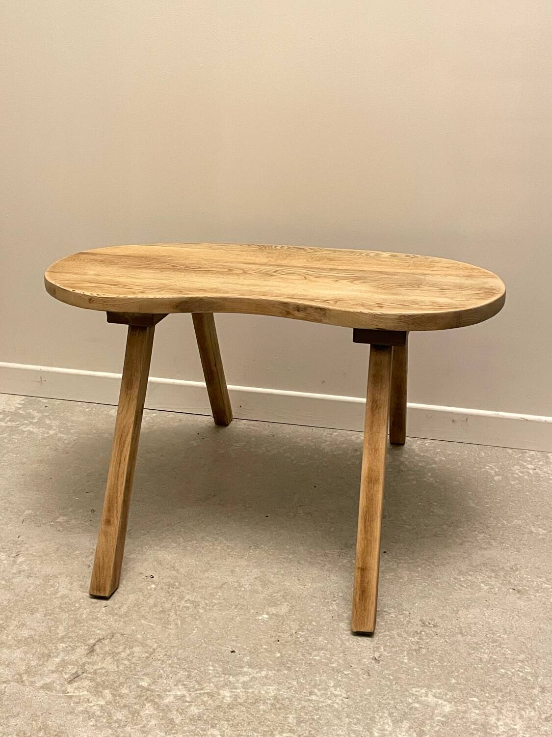 Raw side table
