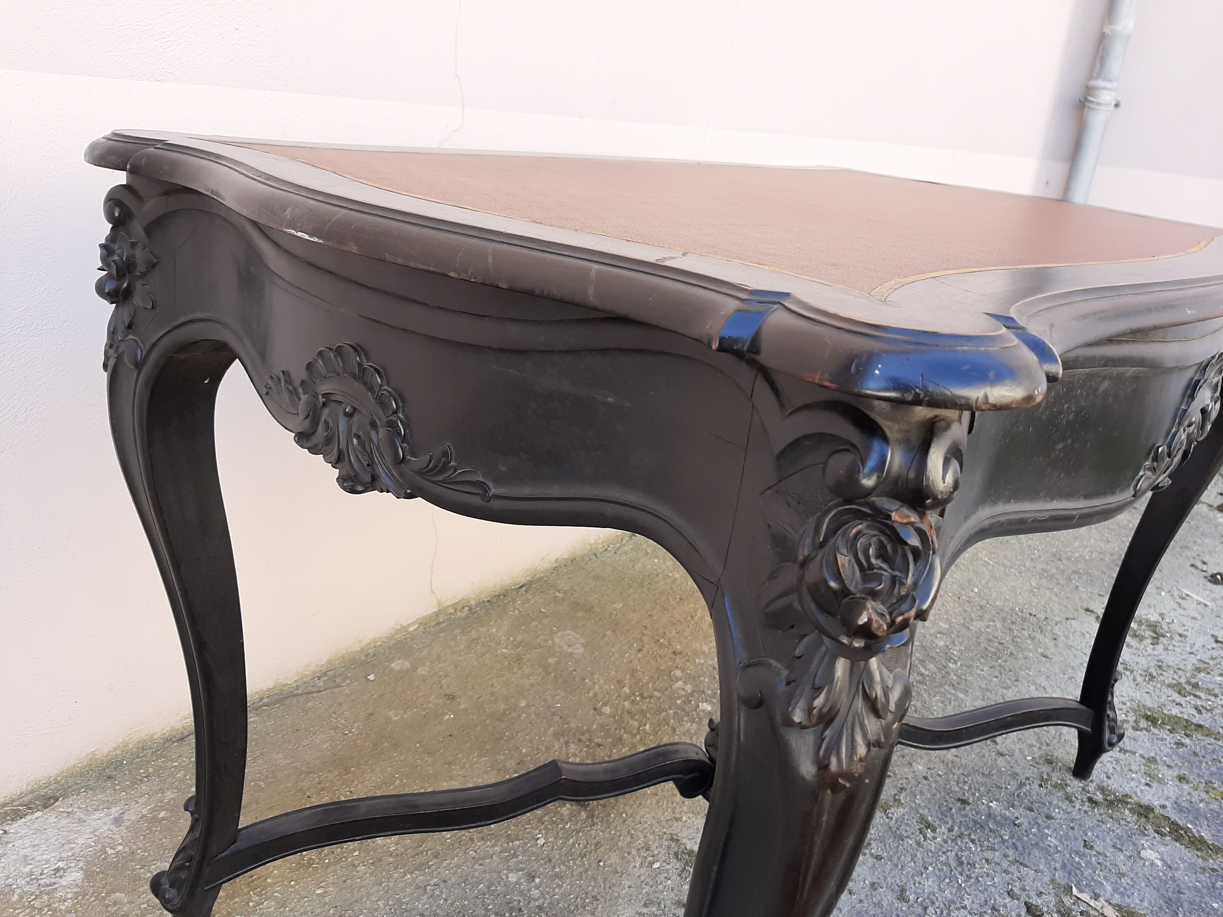 Former Napoleon III desk