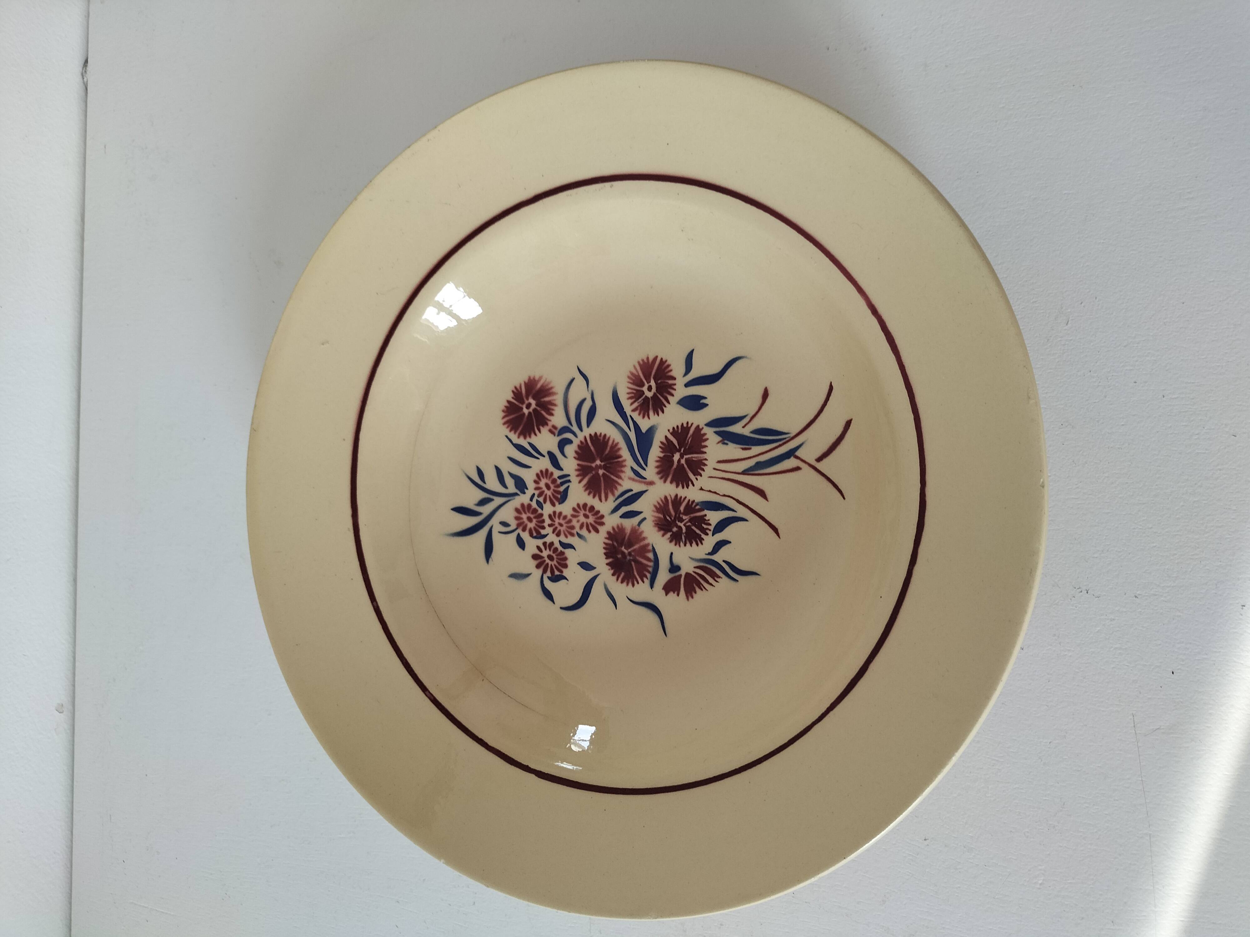 Badonviller plate, Francine model