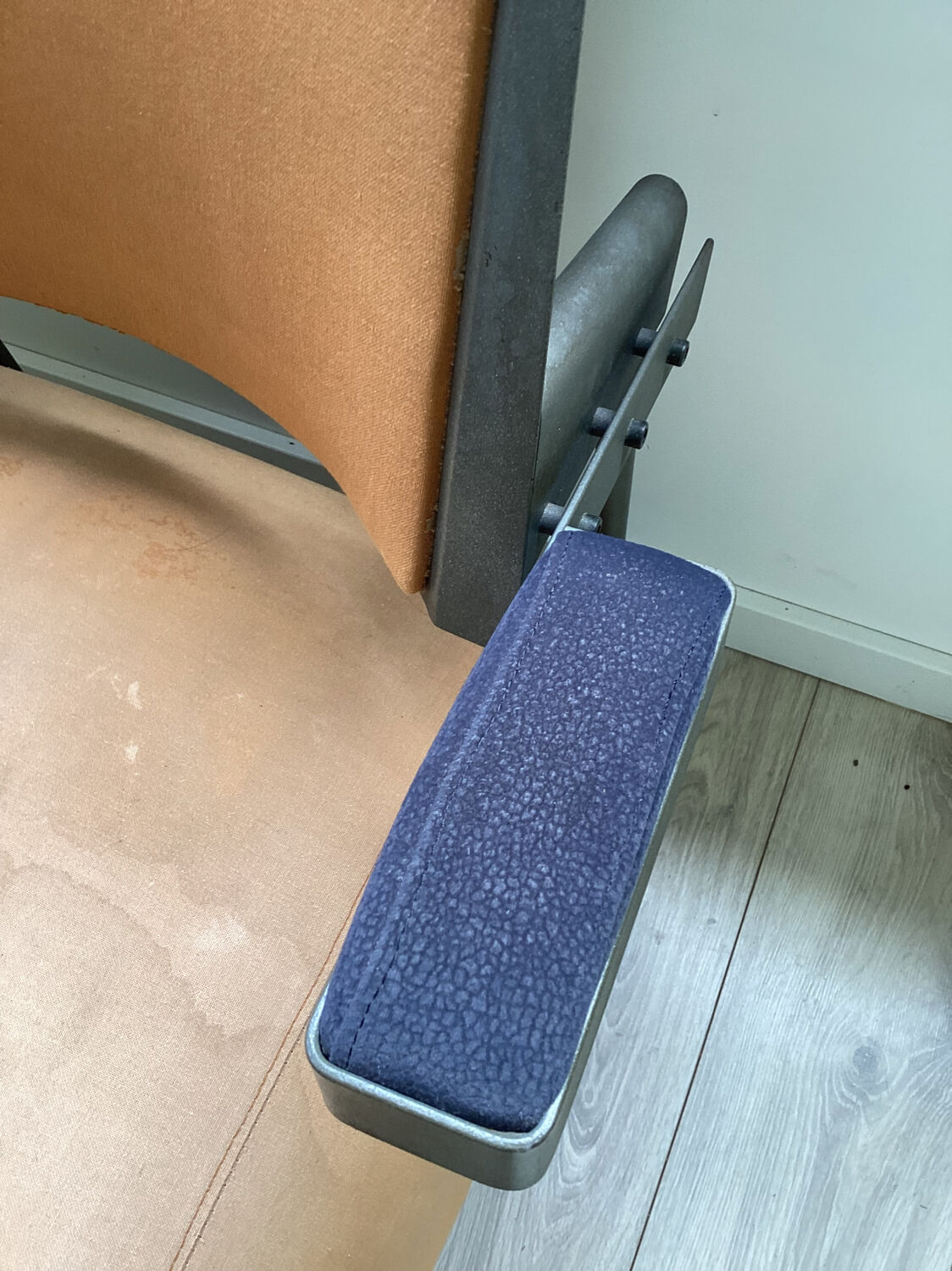 Oscar Harri Kohonen Chair