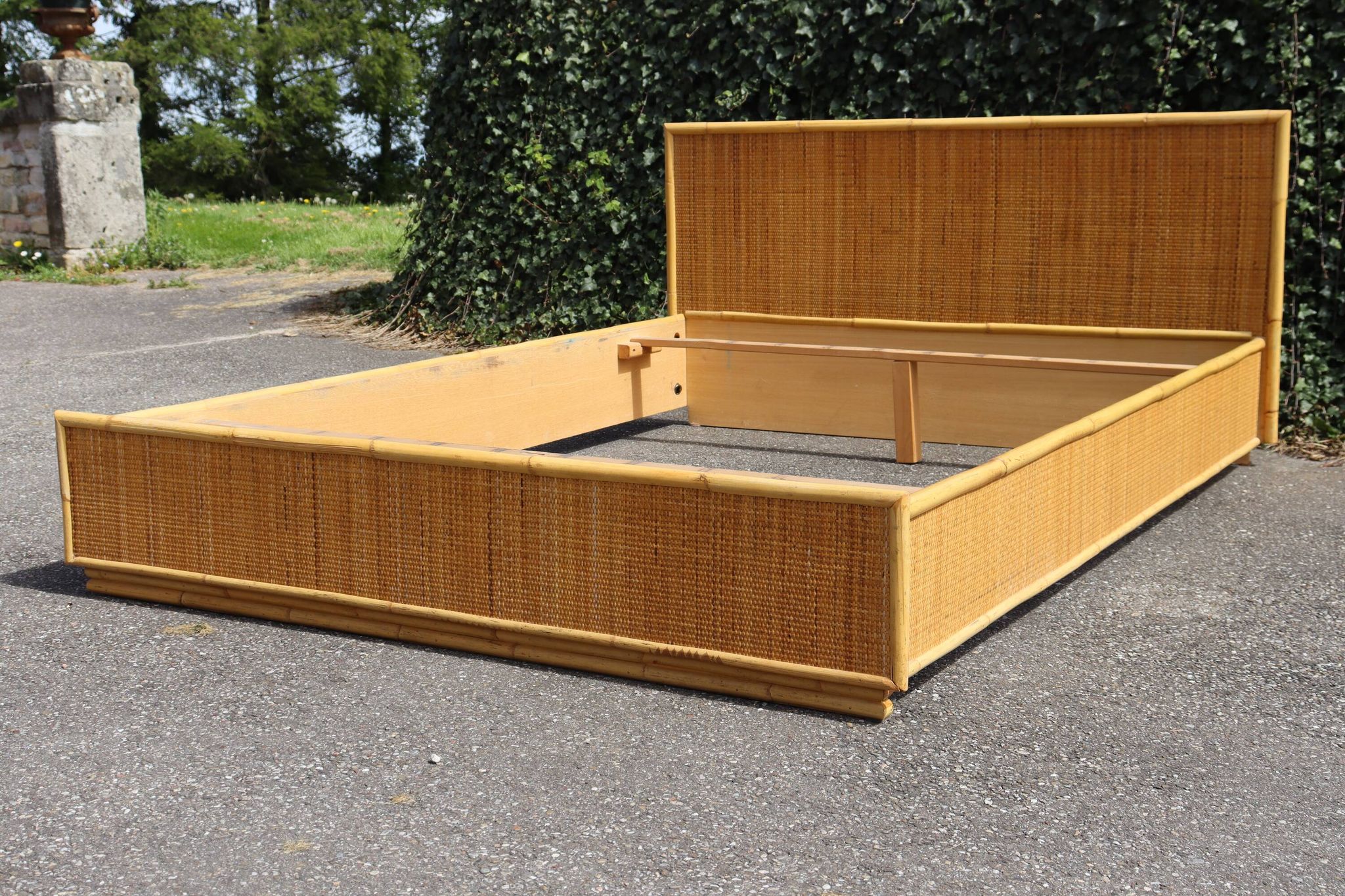 two-seater in rattan signed Dal Vera
