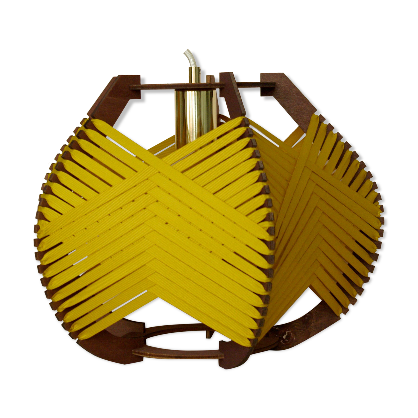 Woven mustard lamp to install