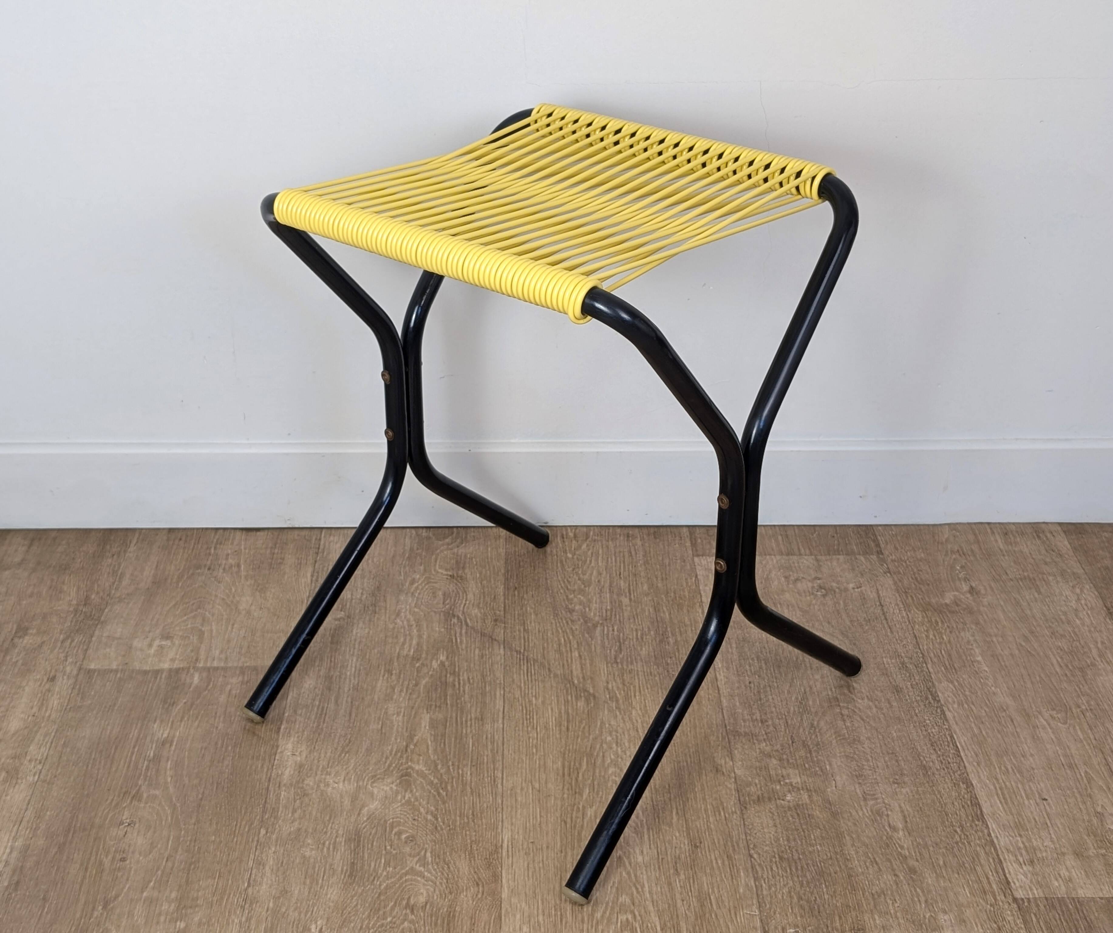 Vintage Scoubidou Stool