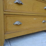 Shop furniture counter