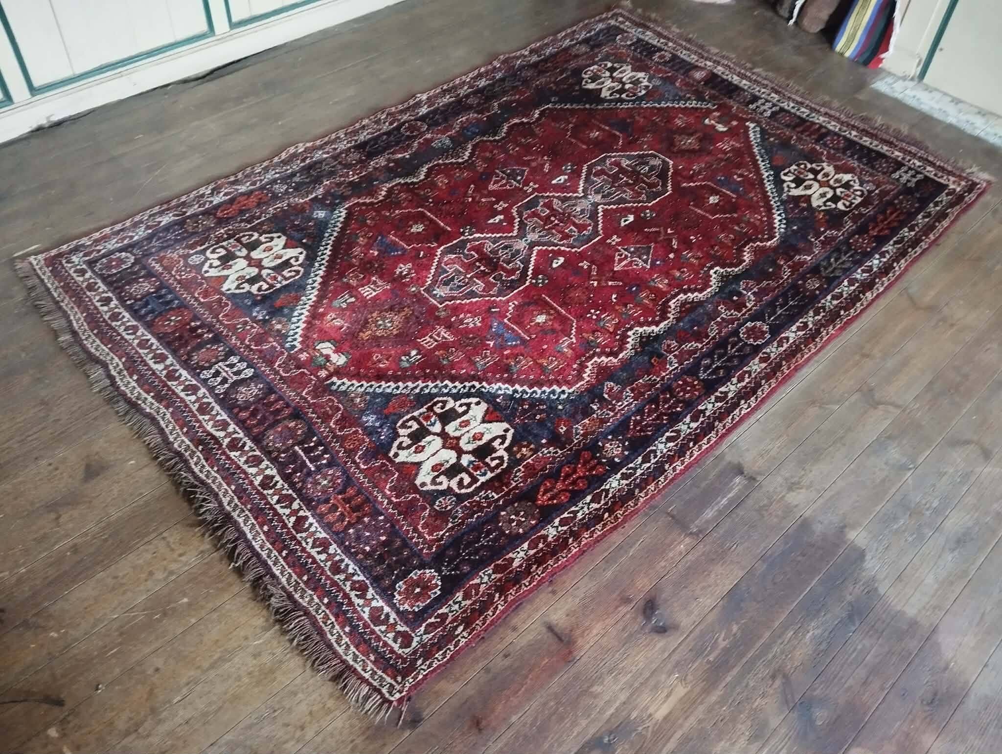 Tapis Persan Shiraz fait main 265x173cm