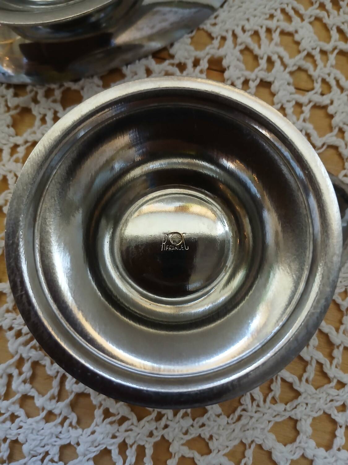 6 stainless steel avocado bowls