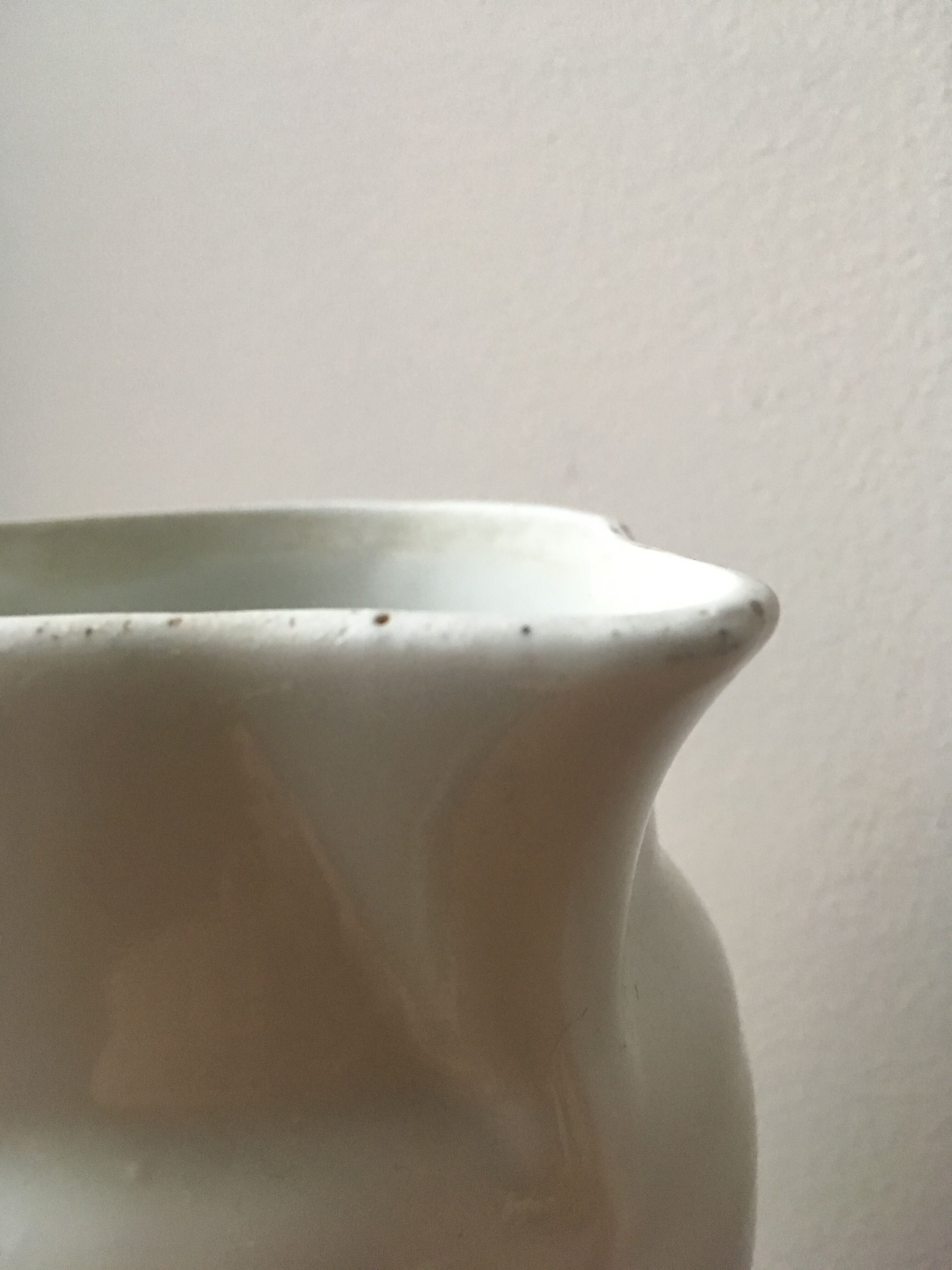 Pitcher in Grigny fire porcelain