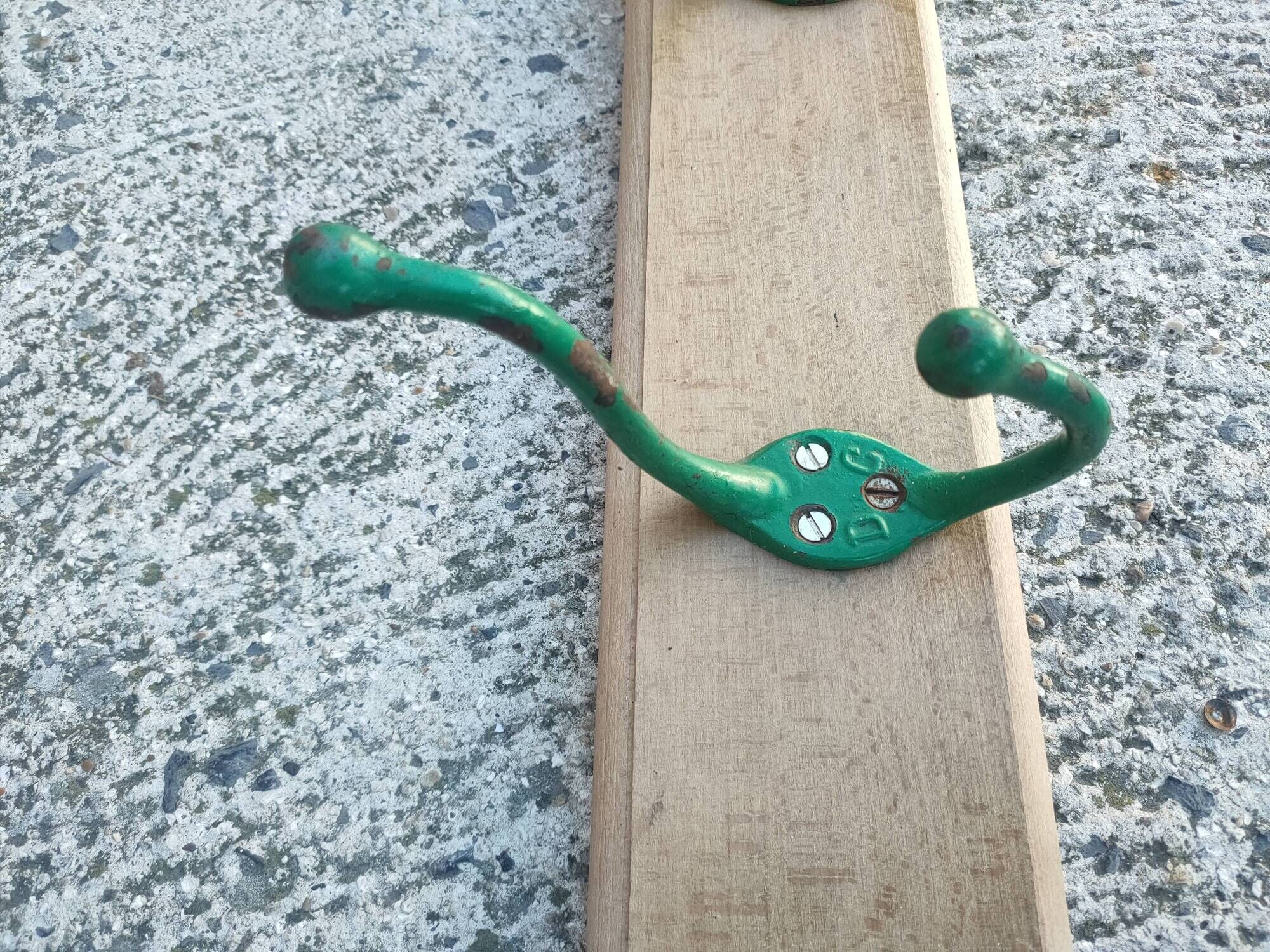 Portemanteau ancien 5 patères