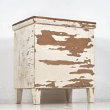 Réfrigérateur ancien en bois massif (France, vers 1920)