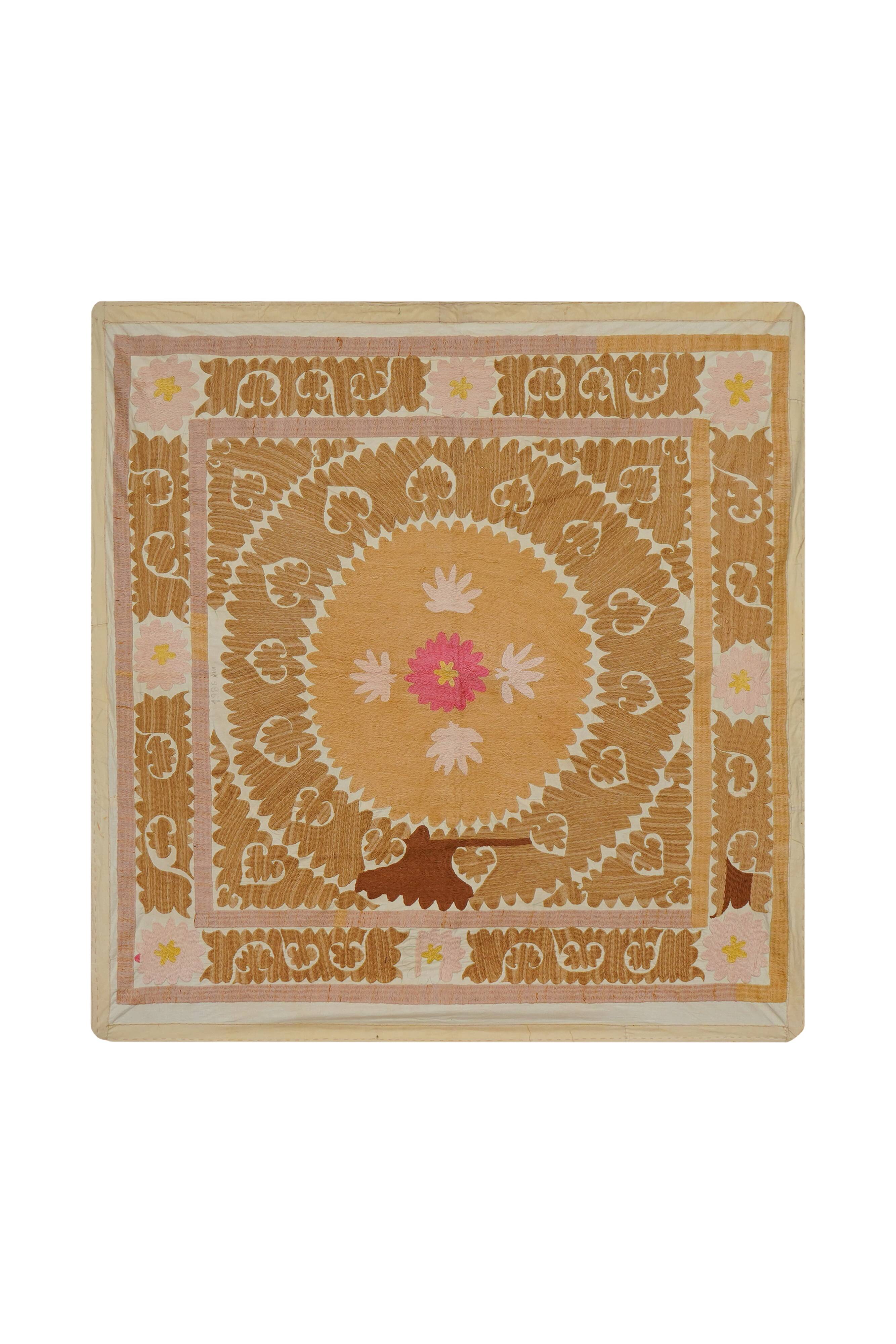 Vintage Turkish hand-knotted rug 131x136 cm