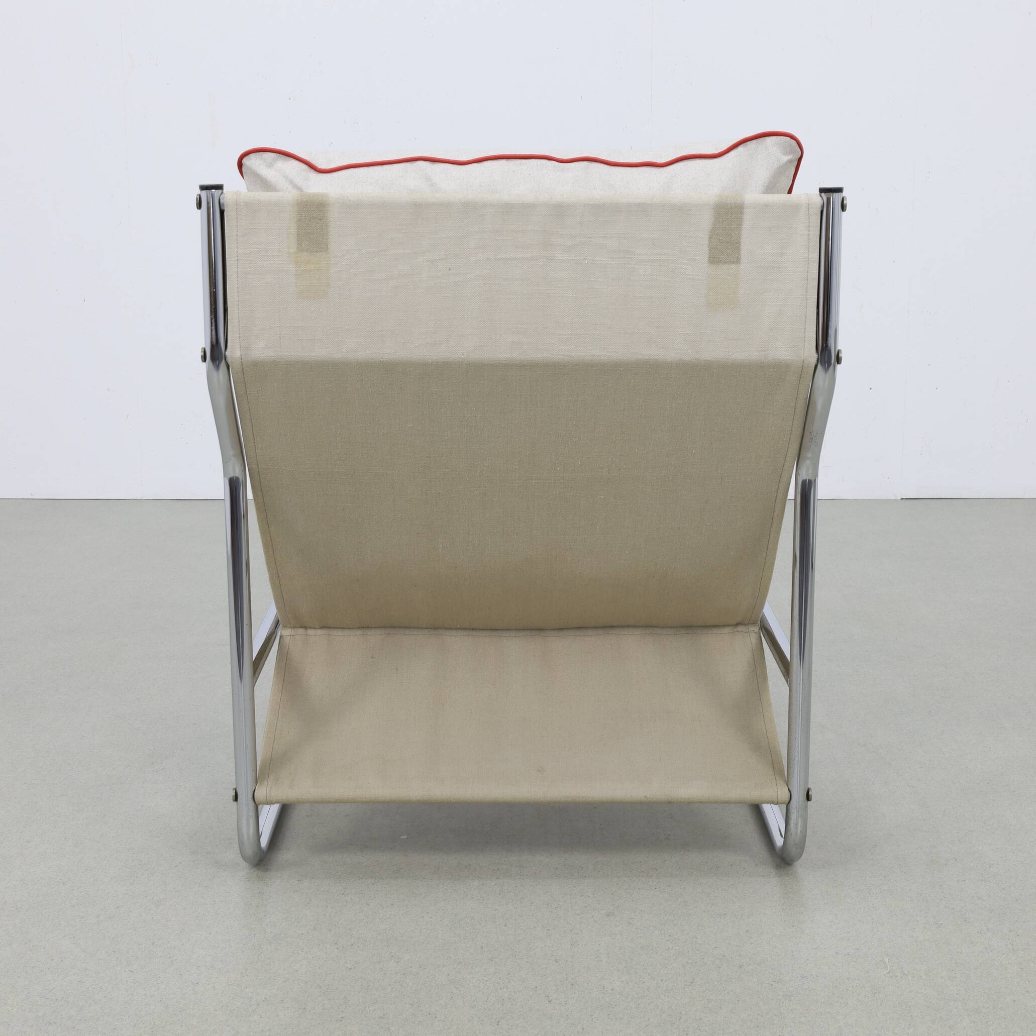 2x vintage lounge chair in chrome, 1970s new cussions