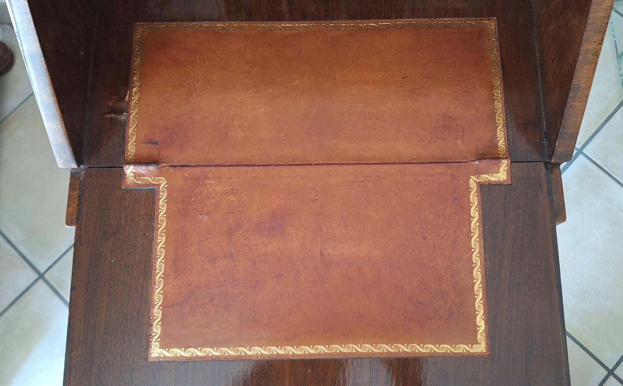 1930's Queen Anne walnut veneer secretary – slanted drop-down desk –