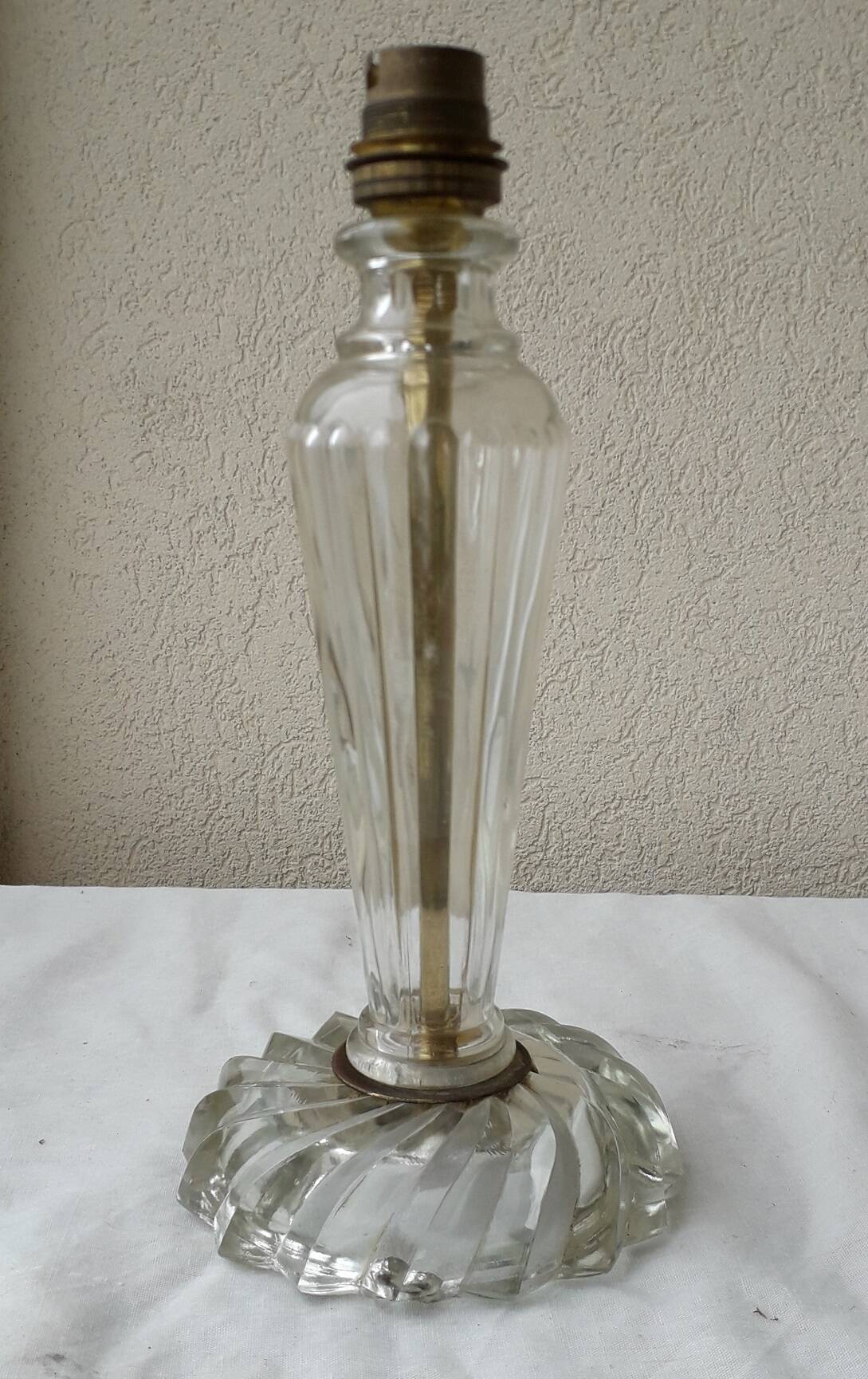 Pied de lampe en verre