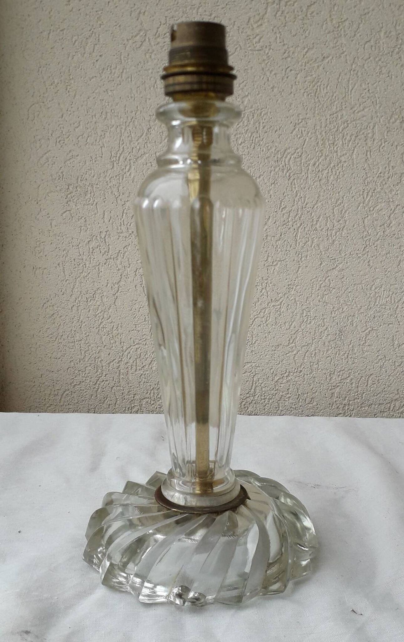Pied de lampe en verre