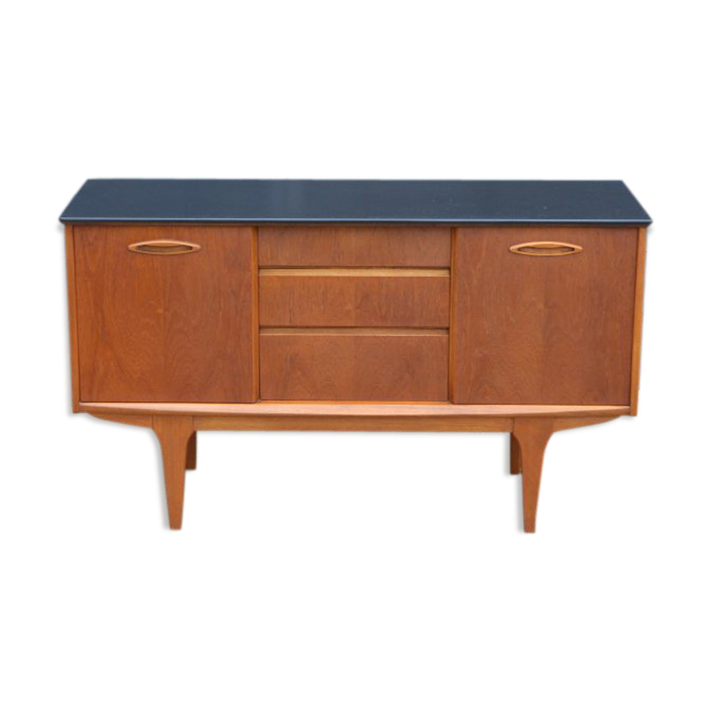 Small sideboard by Jentique * 127.5 cm