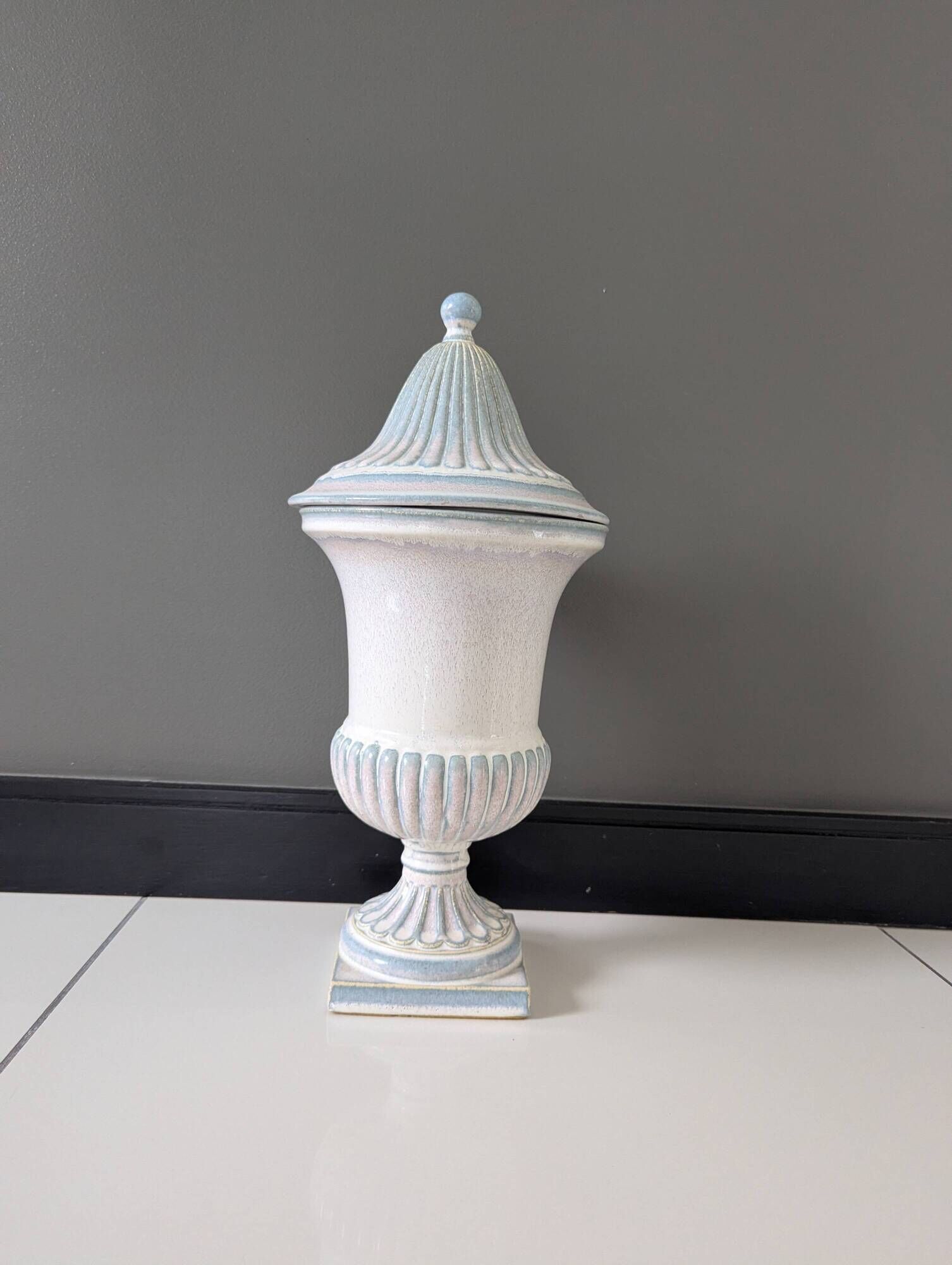 Grand vase Médicis Couvert 45cm