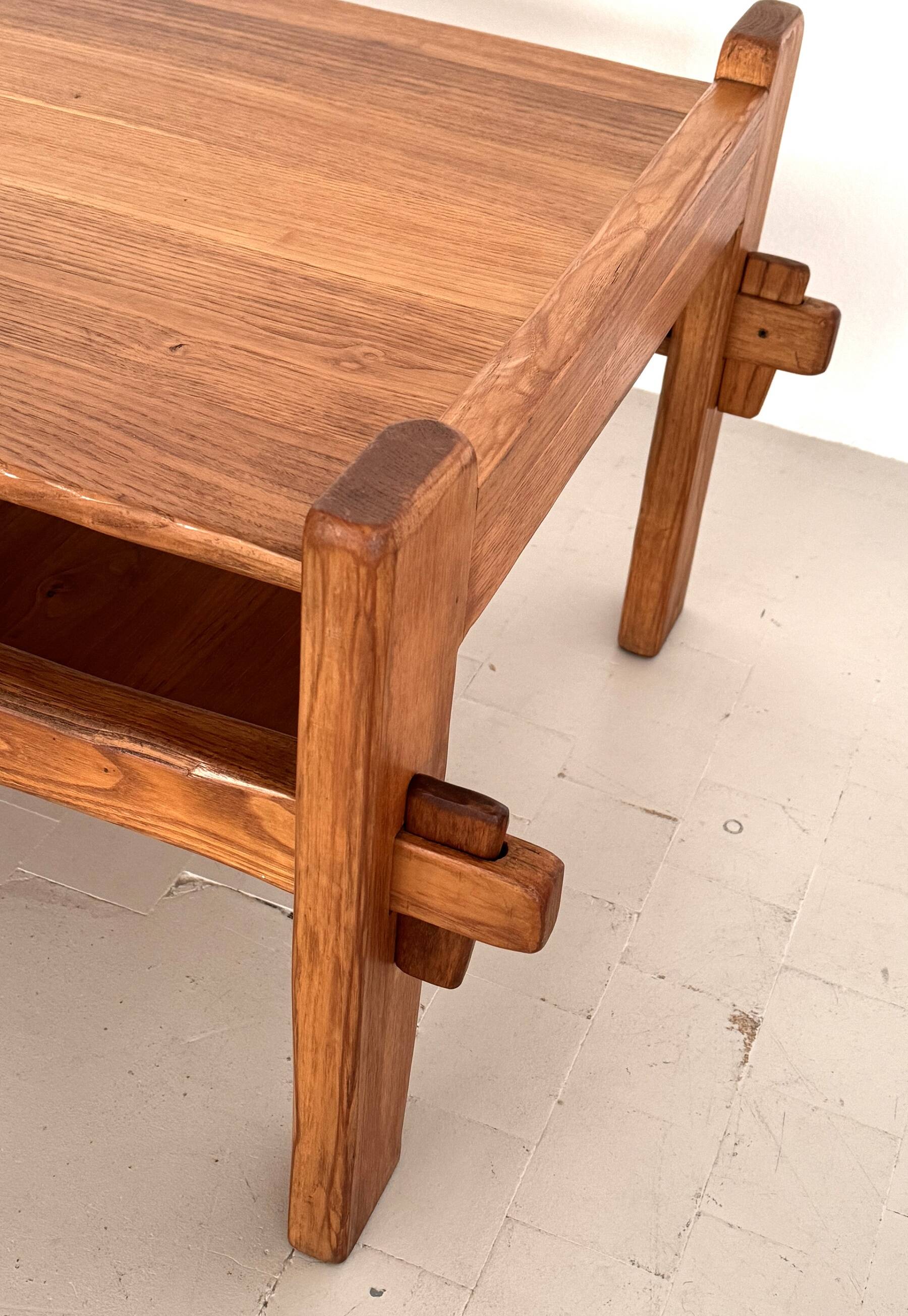 Salon de campagne italien en chêne avec nouveau revêtement en tissu bouclé, années 1970