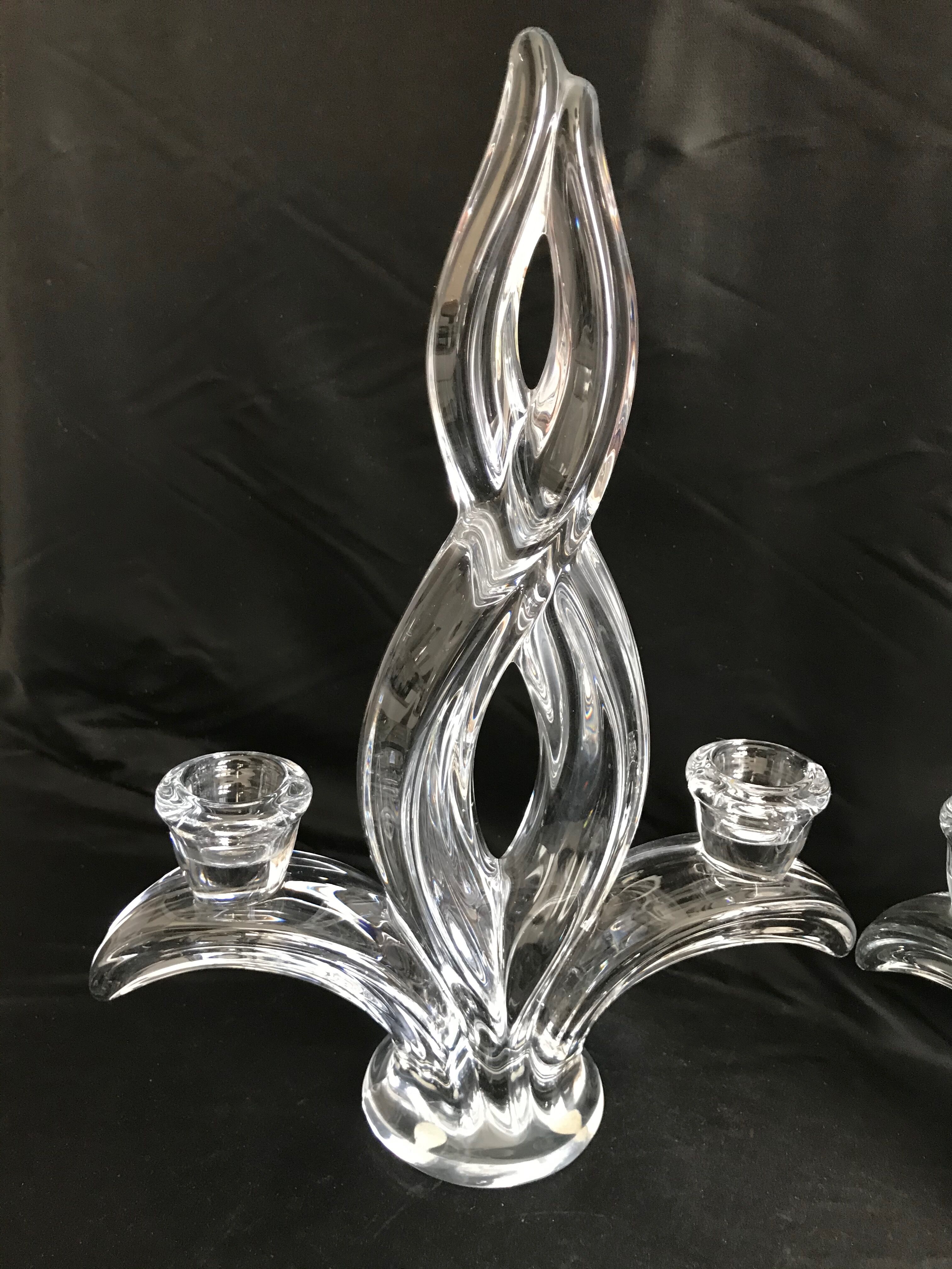 1336 Cristallerie de Vannes Le Châtel (1765-2018) - Pair of candlesticks - Crystal