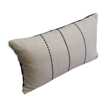 Coussin brodé en lin