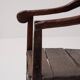 Fauteuil en chêne provincial français du XVIIIe siècle