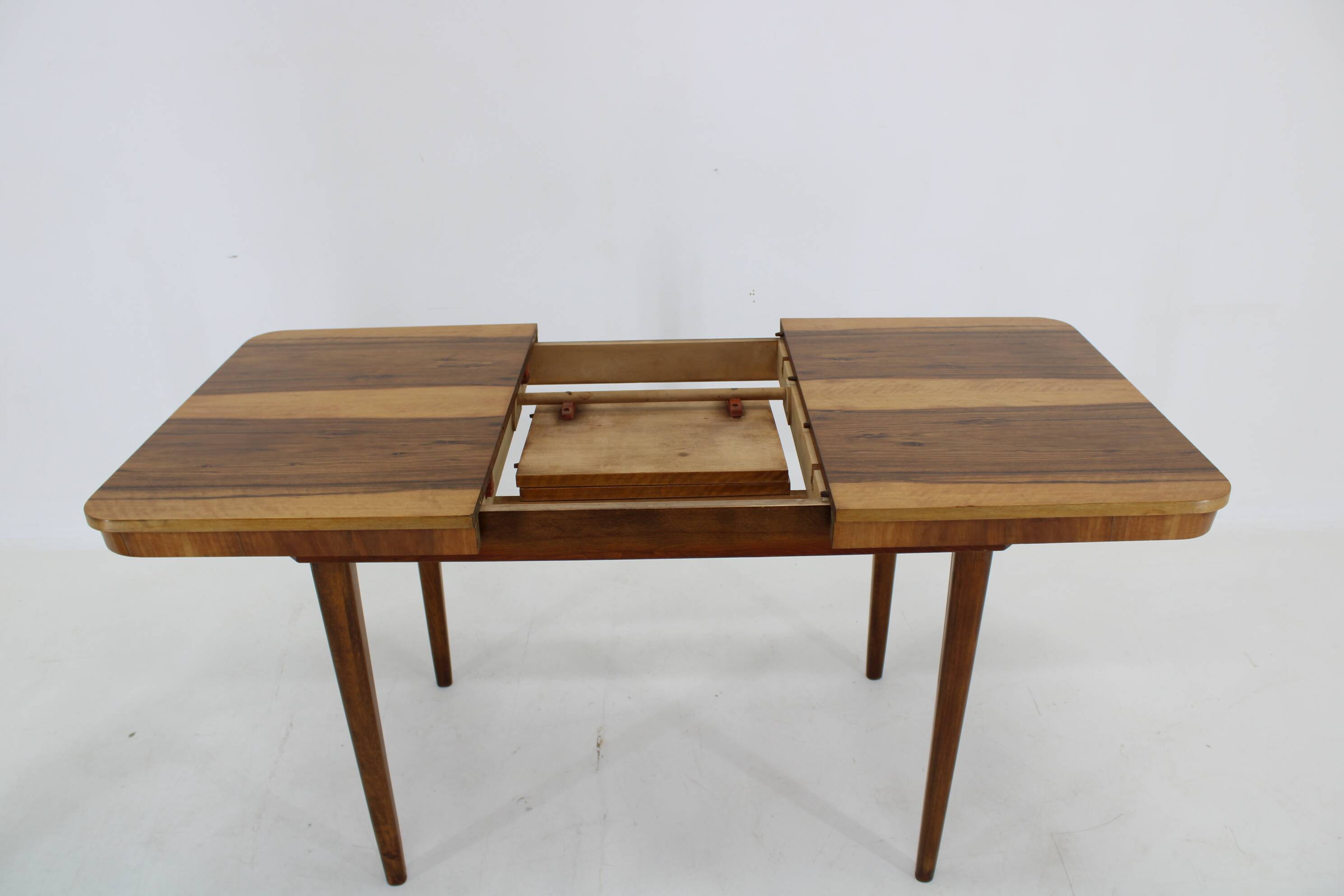 1940s Extendable Dining Table in Walnut, Czechoslovakia