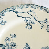 Flat plate porcelain of Gien pattern Roosters