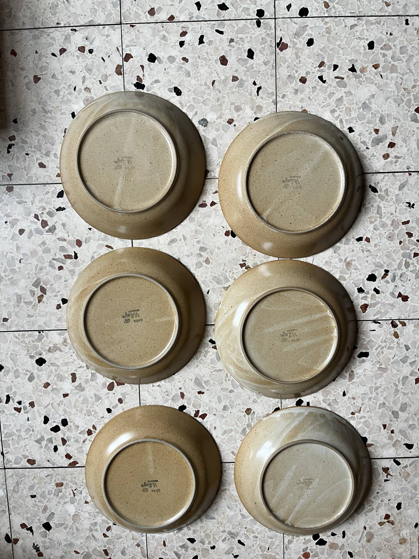 6 deep plates in stoneware