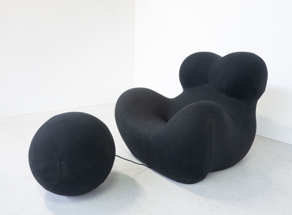 Fauteuil et ottoman ''Big Mama'' par Gaetano Pesce pour B&B Italia