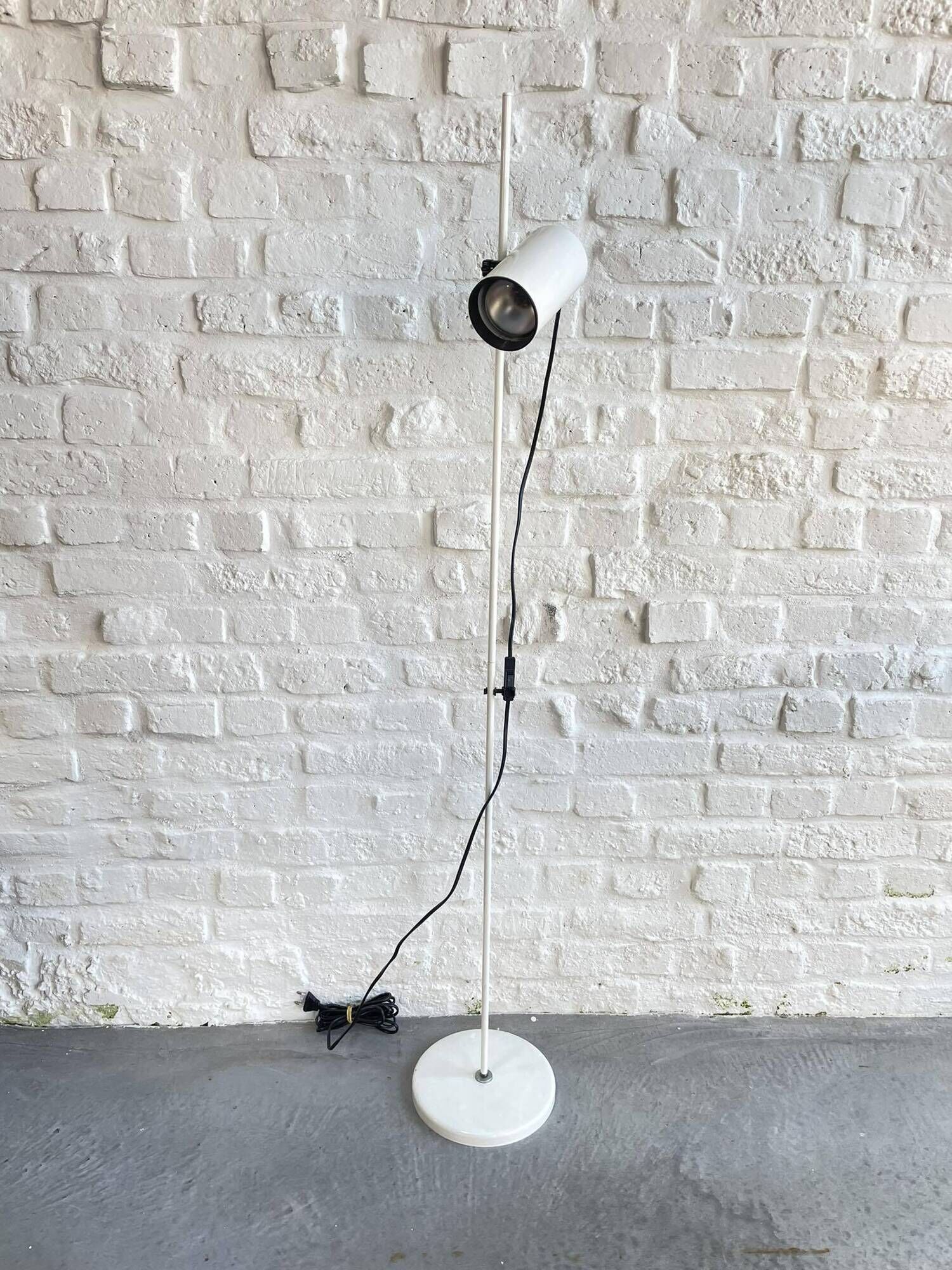 Floor lamp with a vintage tubular spot from the 70s/80s