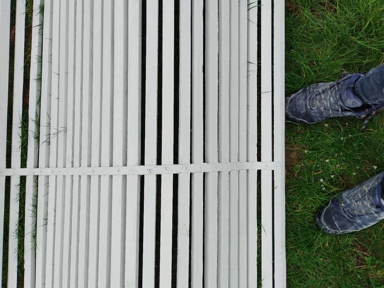 Banc de jardin ancien avec pieds en fer