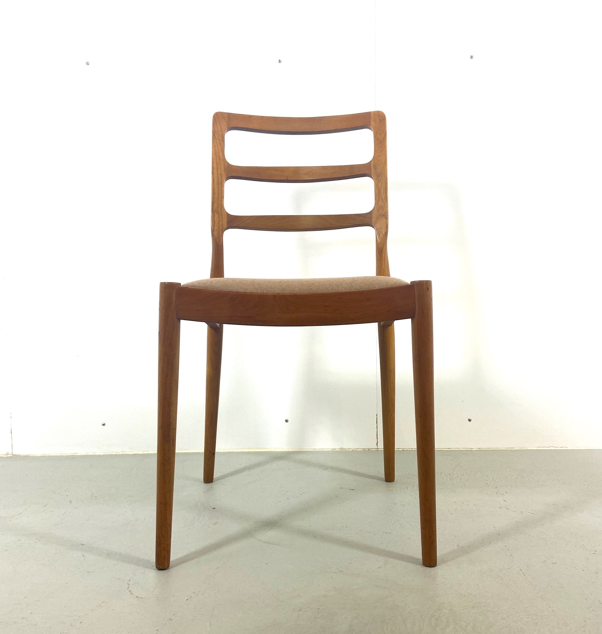 Set of 4 Casala chairs