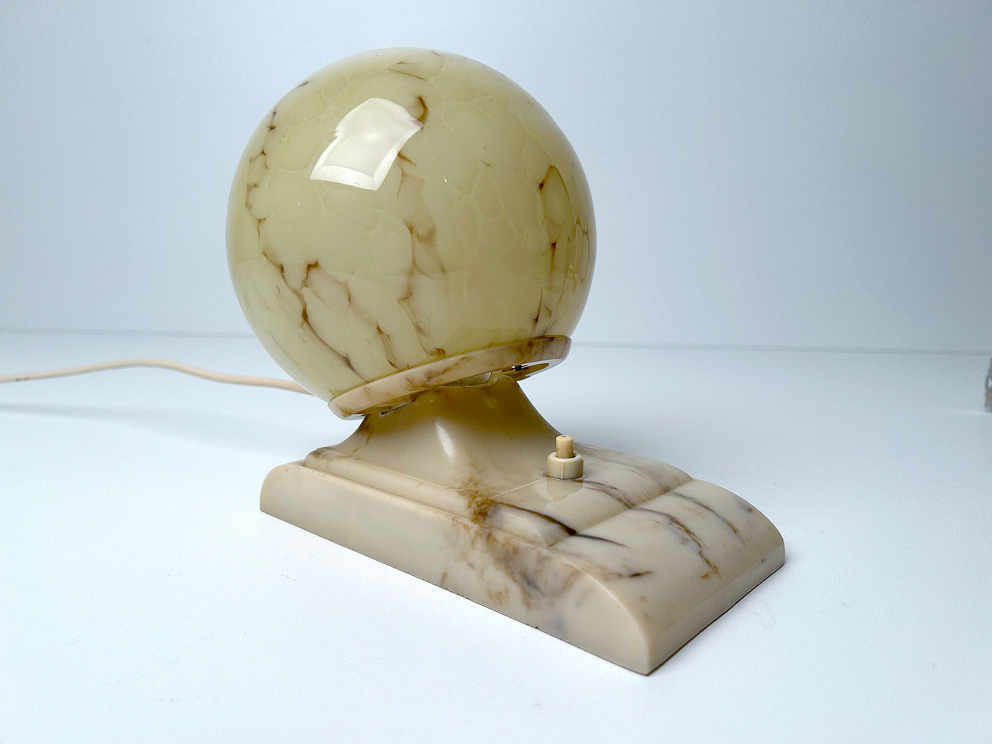 Vintage Art Deco Table Lamp, 40 years, Bakelite Melamine Opaline Marble