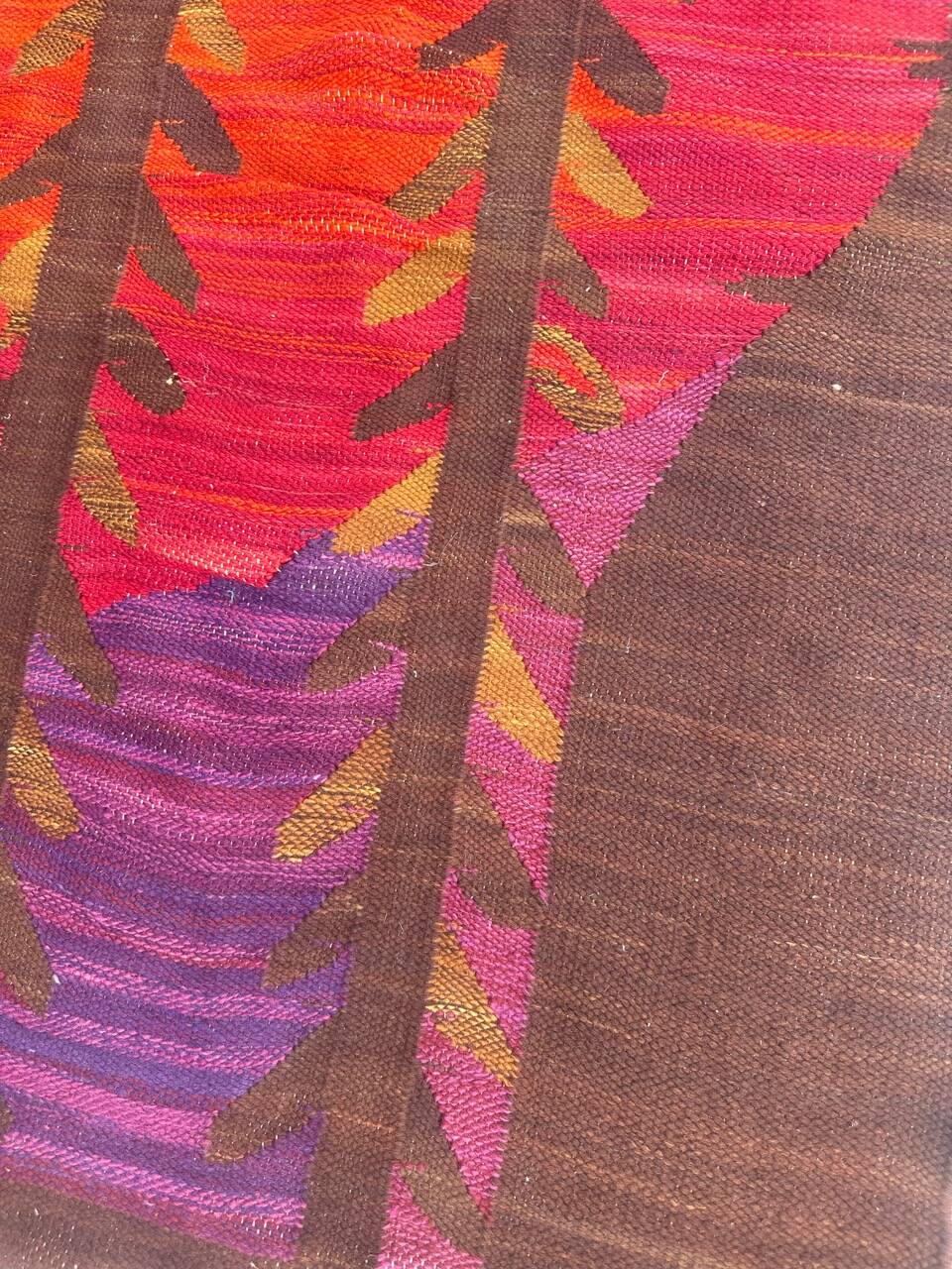 Vintage scandinavian rug from the 70s, hand-woven