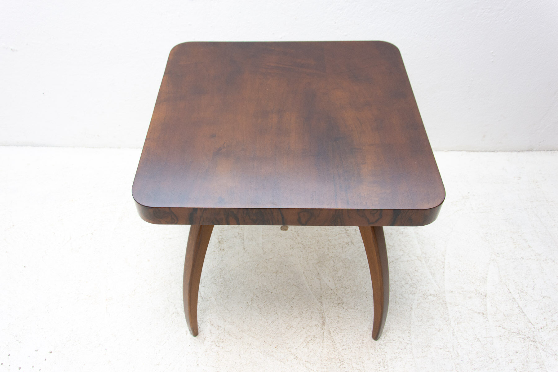 Fully renovated walnut Spider table H 259 by Jindřich Halabala, 1950´s
