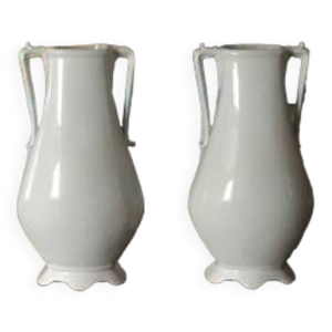 Paire de vases à fleurs - porcelaine