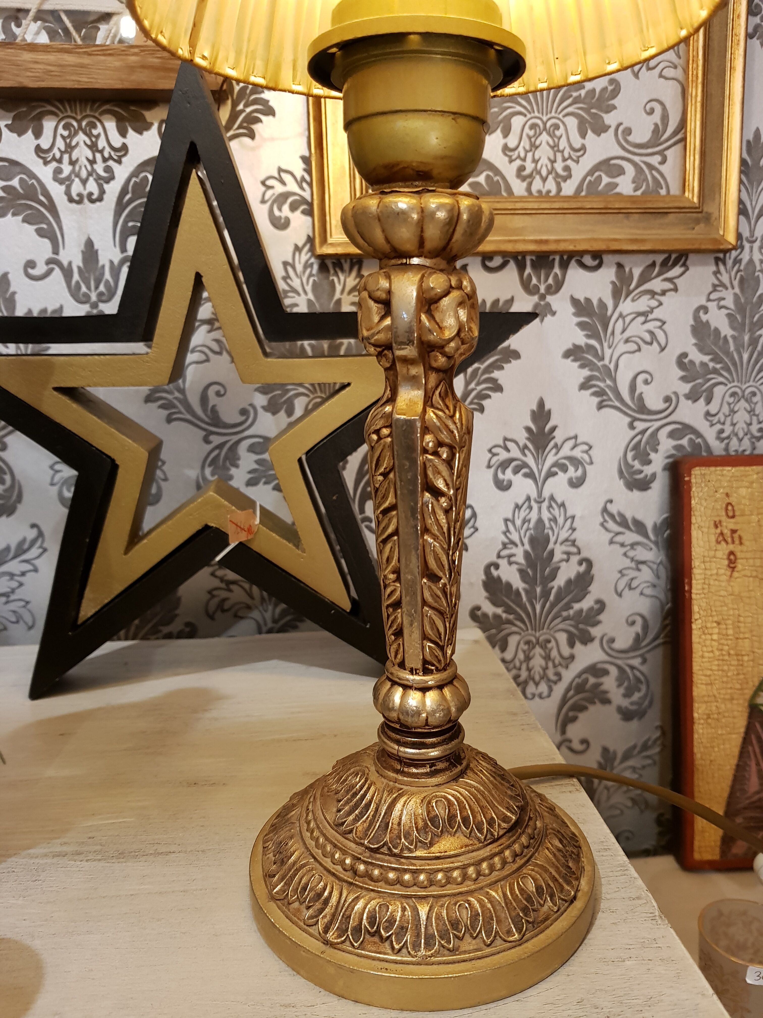 Authentic golden iron lamp pleated blinds