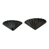 Paire d’appliques coquillages vintage en porcelaine émaillée