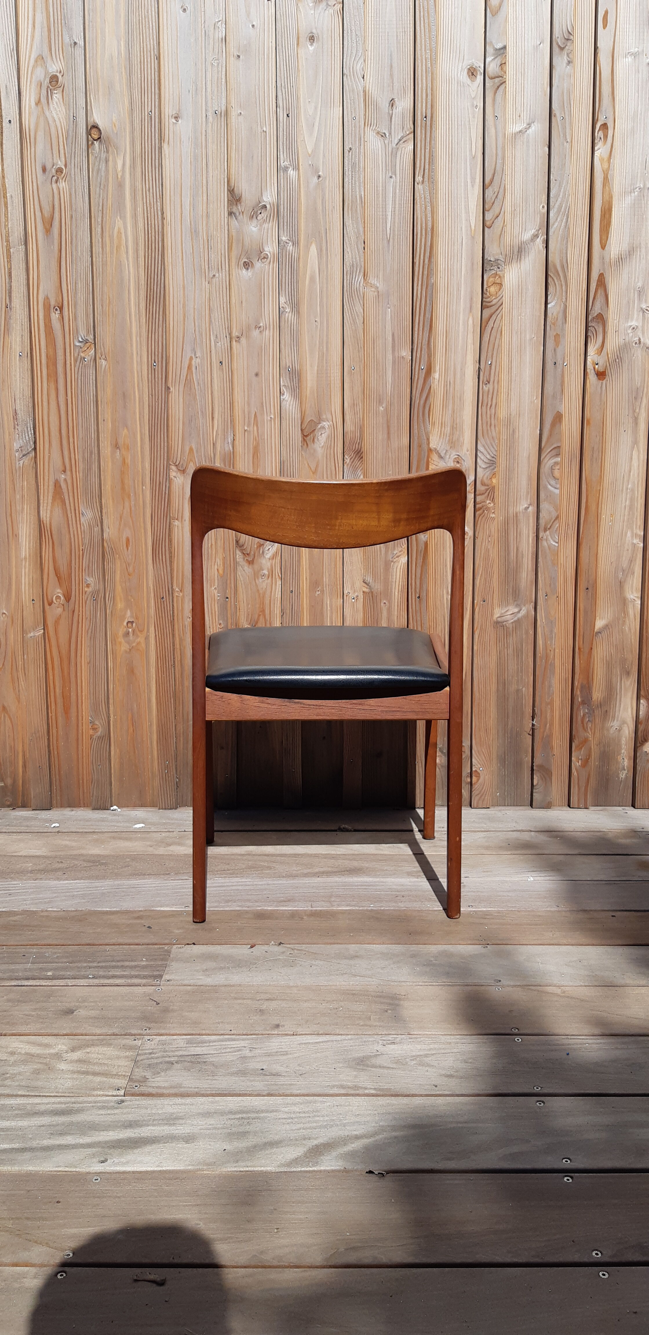 Set of 4 Scandinavian teak chairs and sky seats
