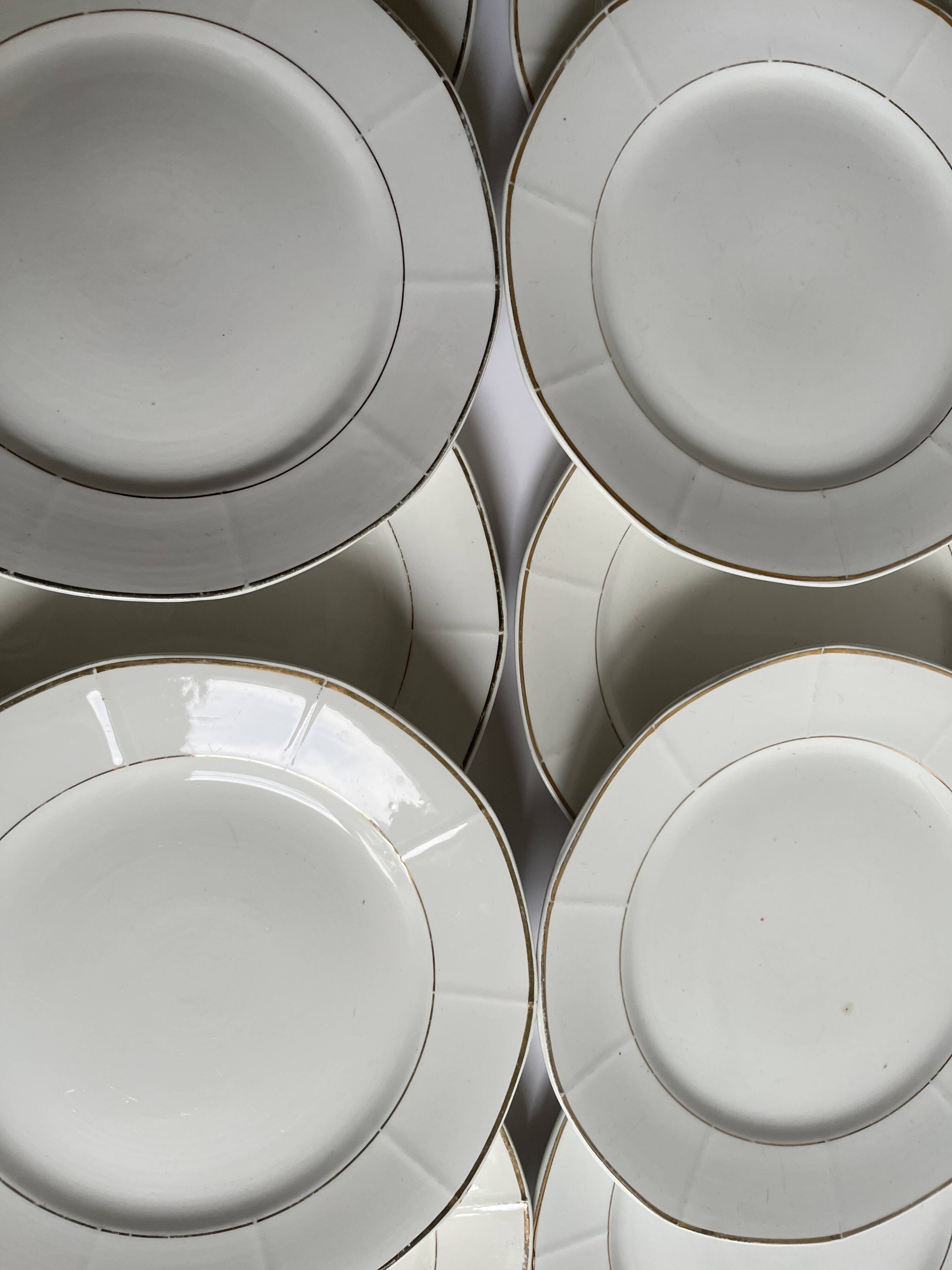 Assiettes porcelaine vintage