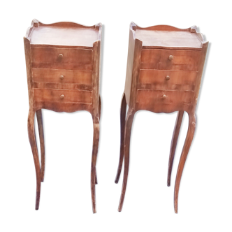 Beautiful pair of bedside tables, in walnut wood, Louis XV style