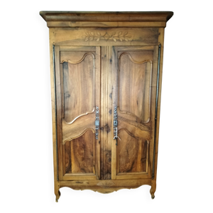Grande armoire régionale,