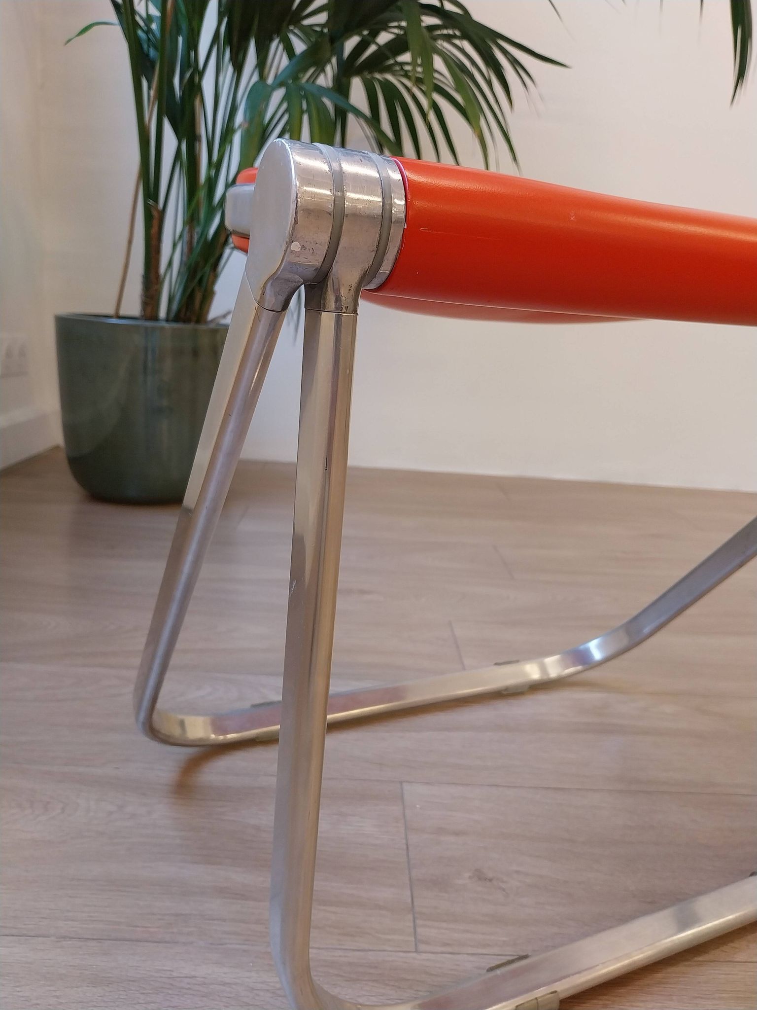 Tabouret vintage Pluff rouge – Anonima Castelli