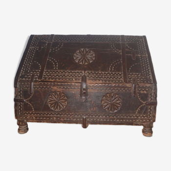 INDIAN WEDDING CHEST XIXth