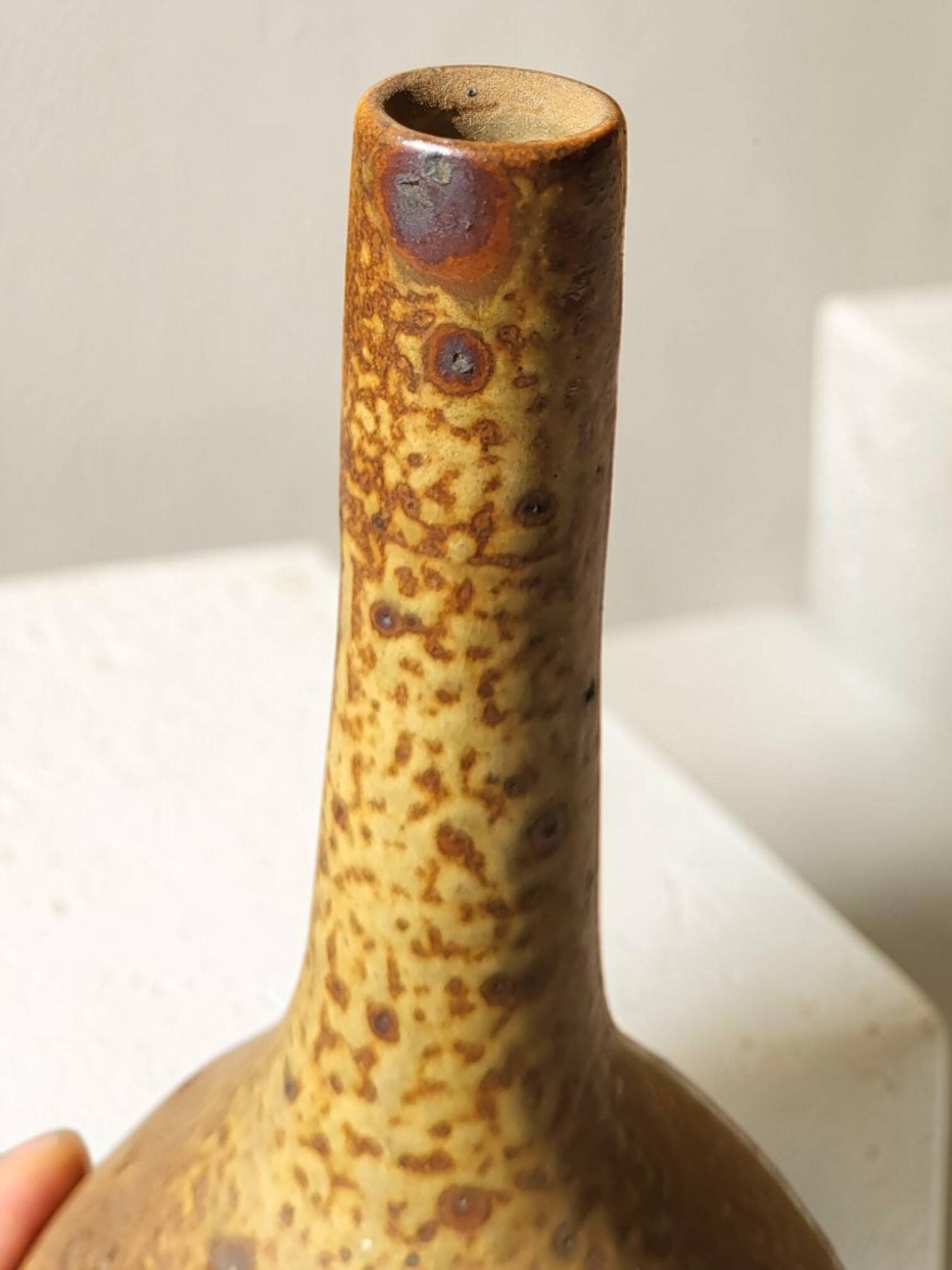 Vase en grès pyrité Michel Dumont / Puisaye