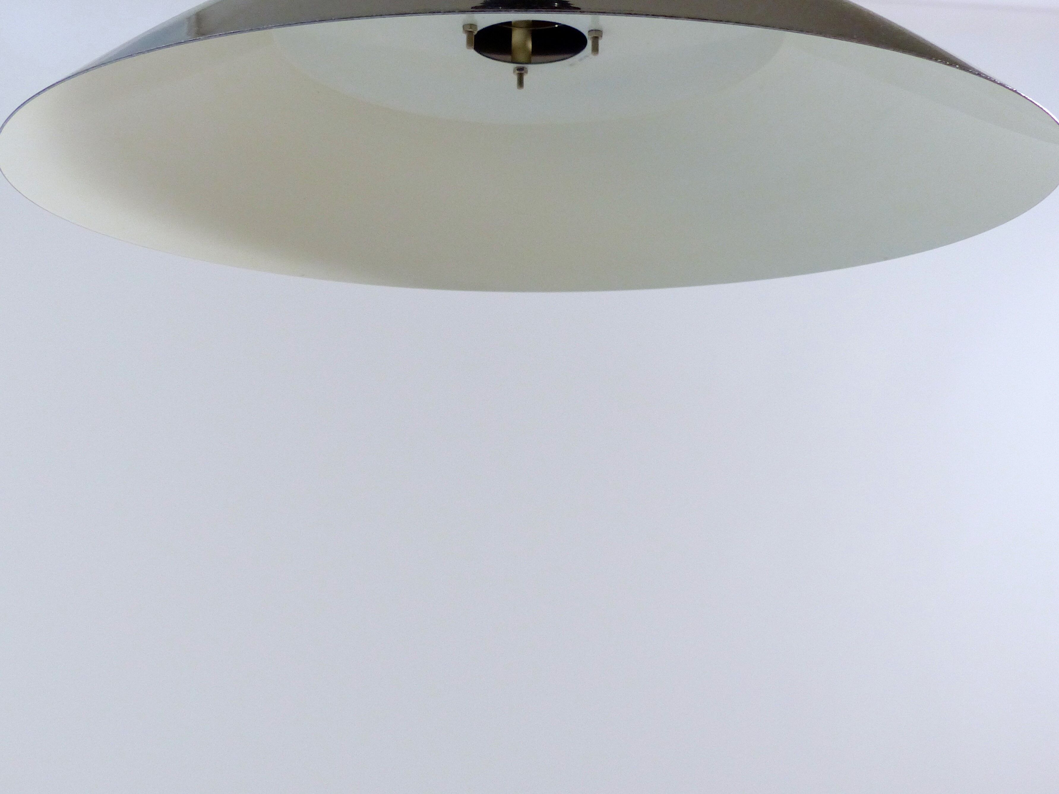 Metal hanging lamp by Massive