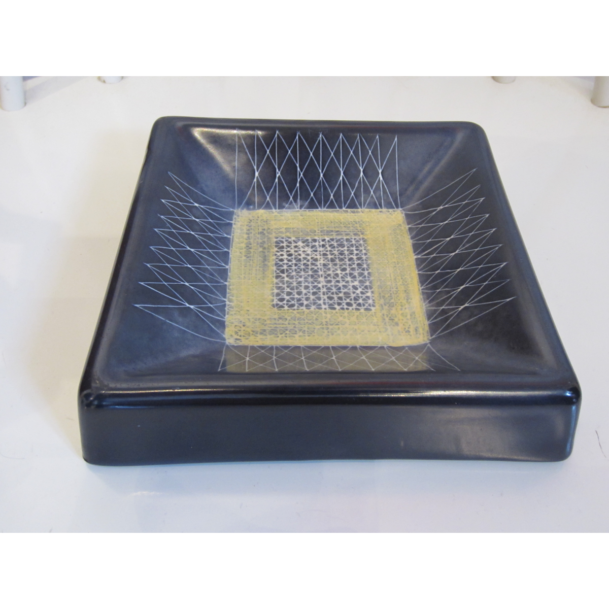 Scandinavian ceramic pocket tray Jie