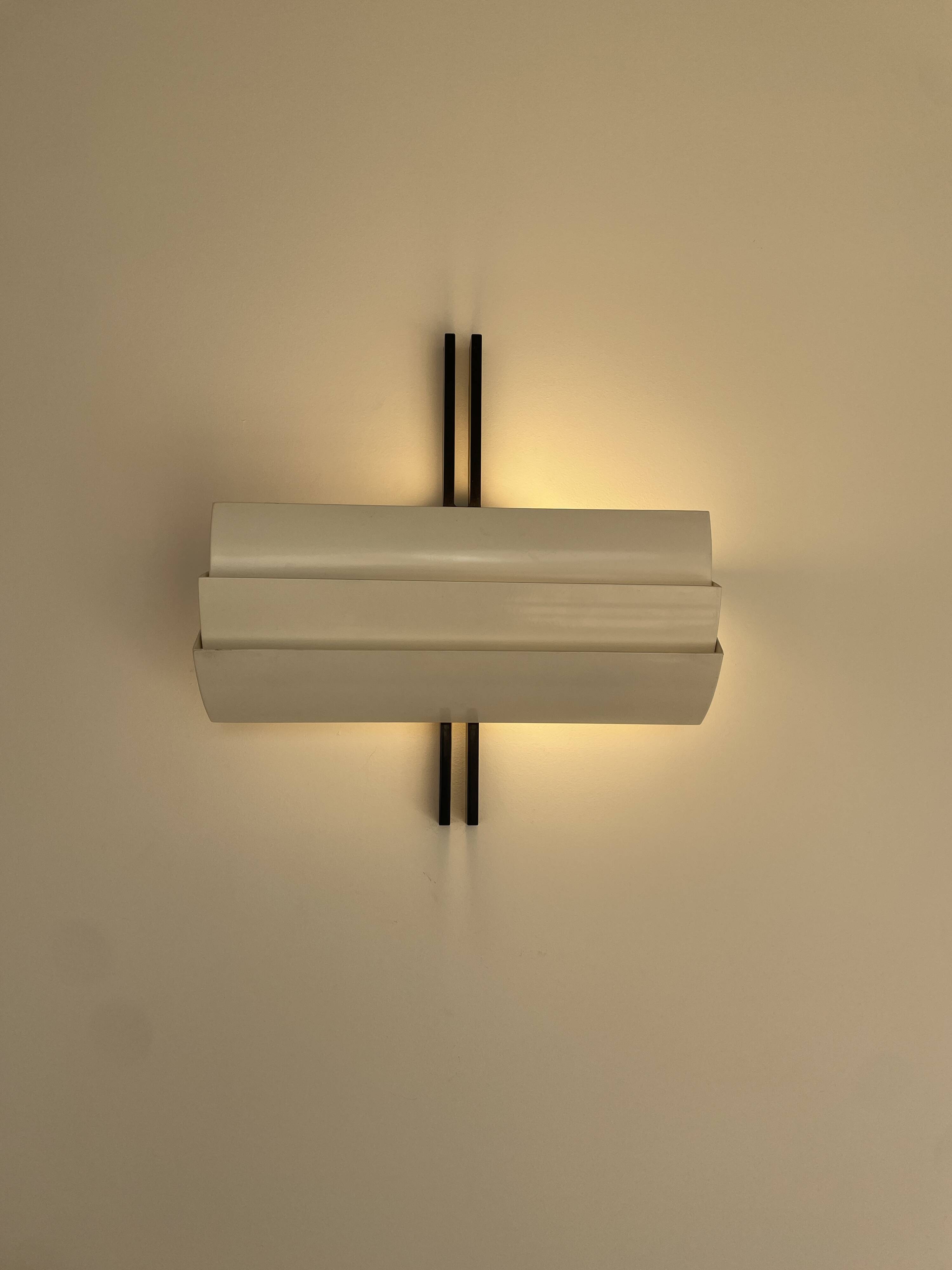 Ernesto Gismondi, Stria wall light, Artemide, 1986