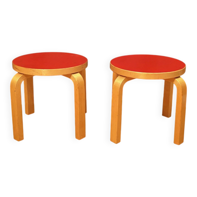 Paire de tabourets NE60 conçus par Alvar Aalto, Artek, Finlande, années 1980